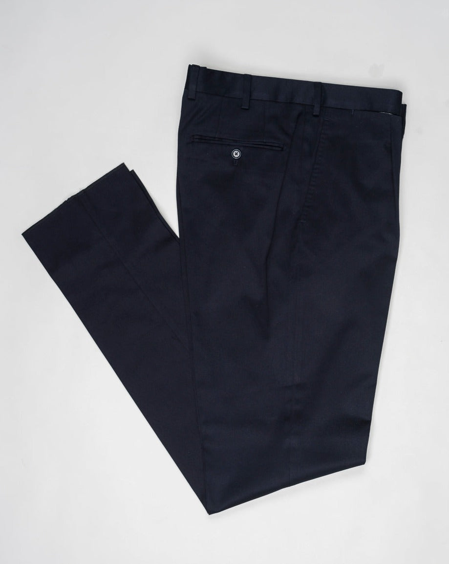 Composition: 98% Cotton 2% Lyocell. Model: B1P. Article: TP00810. Color: 6650 / Navy De Petrillo Cotton Trousers / Navy