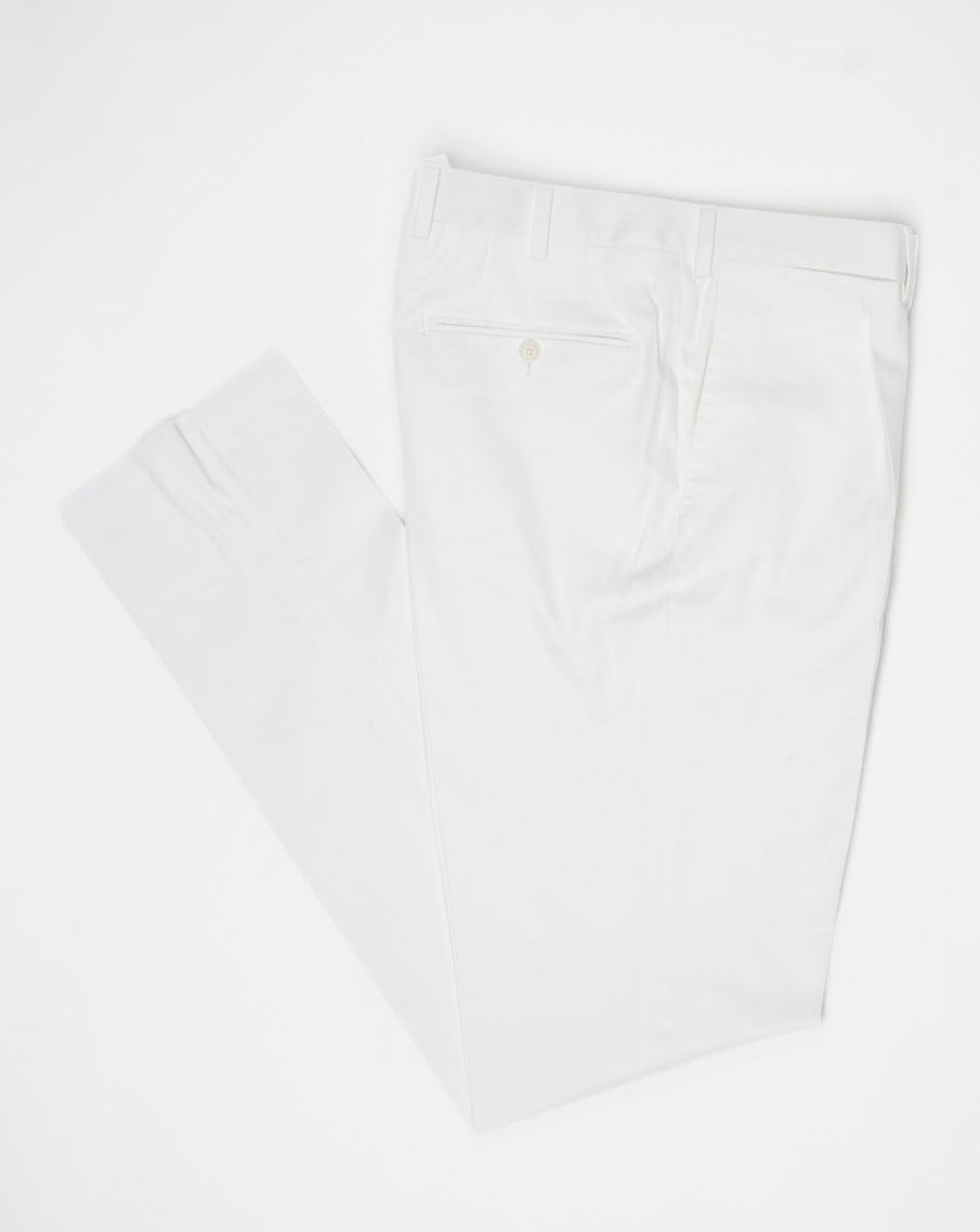 Composition: 98% Cotton 2% Lyocell. Model: B1P. Article: TP00810. Color: 8000 / White De Petrillo Cotton Trousers / White