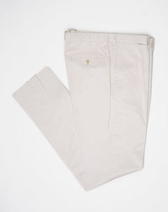 Composition: 98% Cotton 2% Lyocell. Model: B1P. Article: TP00810. Color: 3800 / Chalk De Petrillo Cotton Trousers / Chalk