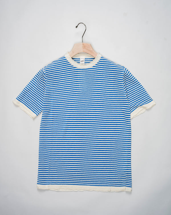 <div>G.R.P. striped linen t-shirt.</div> <ul> <li>Composition: 100% Linen</li> <li>Article: PLR 100</li> <li>Short Sleeve</li> <li>Color: Ecru &amp; Blue Royal</li> <li>Crewneck&nbsp;</li> </ul>