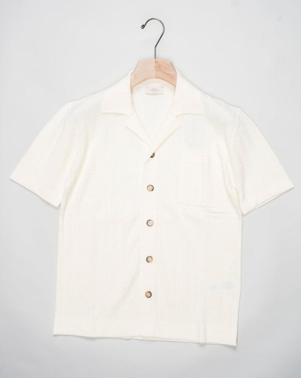 <ul> <li>Style number:&nbsp;<meta charset="utf-8"> <span data-mce-fragment="1">2451100</span></li> <li>Color:&nbsp;Panna 28</li> <li>65% cotton, 35% polyester</li> <li>Made in Italy Altea Costa Piatta Boucle Shirt / Panna</li> </ul>