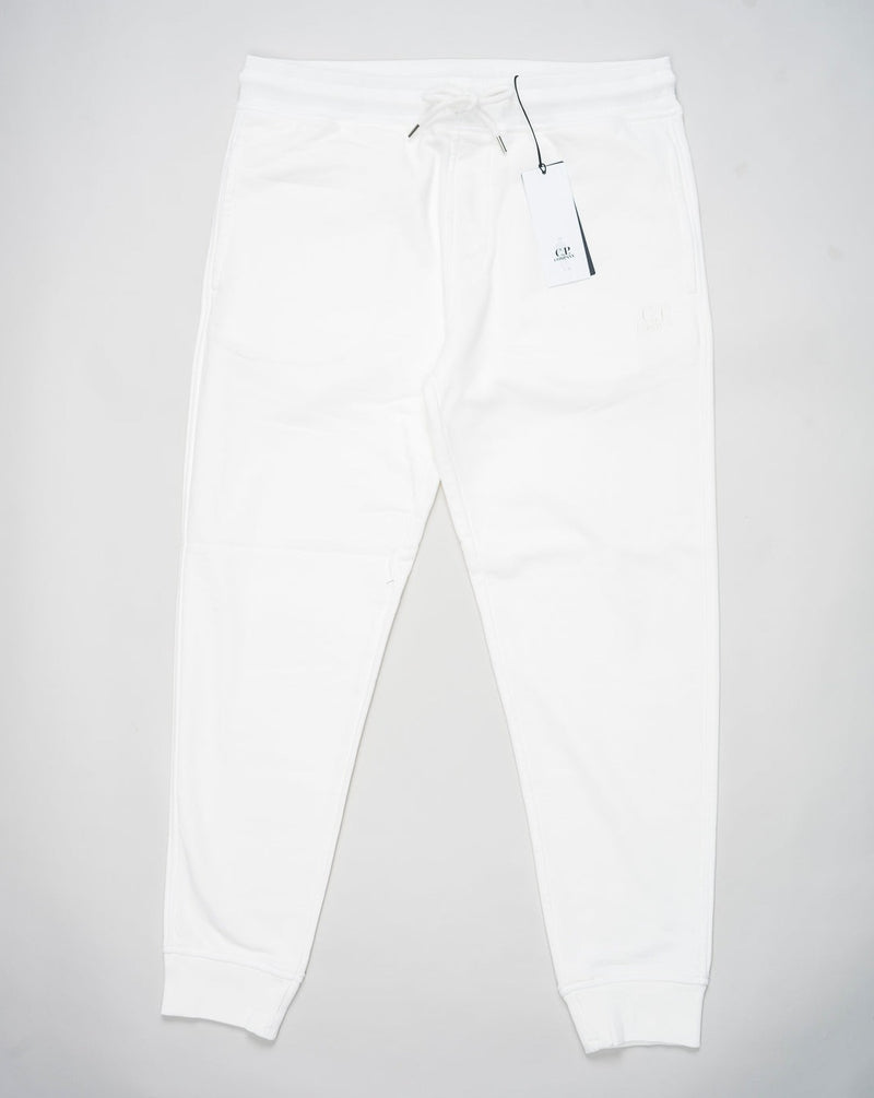 <ul> <li>Article: 16CMSP100B 110044G</li> <li>Composition: 100% Cotton</li> <li>Color: 103 / Gauze white</li> <li>Garment dyed C.P. Company Diagonal Fleece Sweatpants / Gauze White</li> </ul>