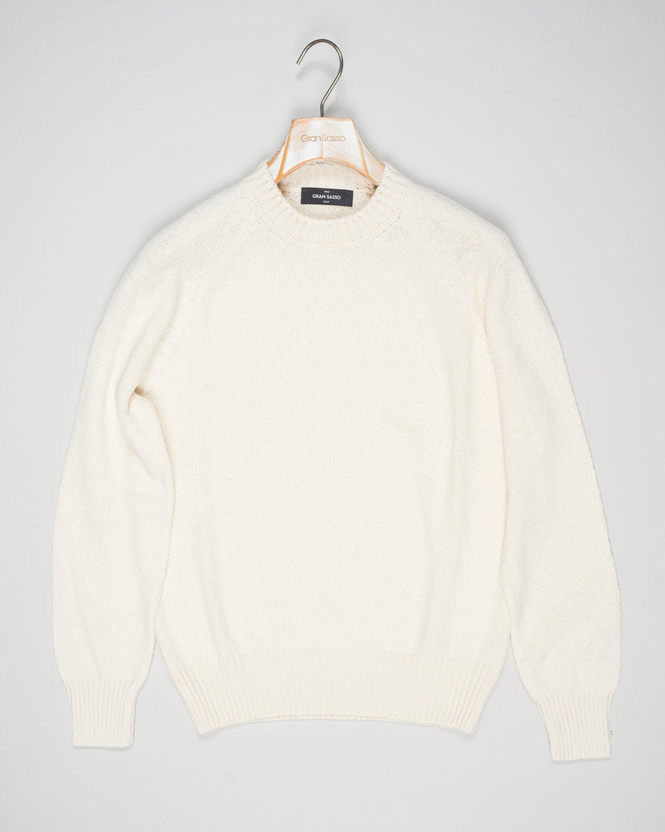


Composition: 100% Cotton
Color: 005 / Off White
Article: 23136 / 17402
Made in Italy