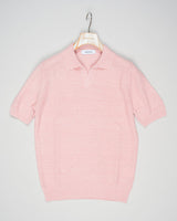 This Gran Sasso Knitted Capri Collar Shirt is made of a blend of linen and cotton for a comfortable, breathable fit. Stay cool and stylish in this textured capri collar knit.

Composition: 68% Linen 32% Cotton
Color: 220 / Pink
Article: 23140 / 18640
Made in Italy