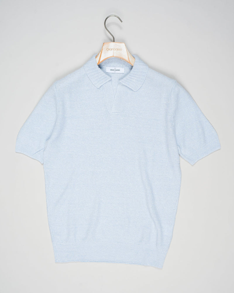 This Gran Sasso Knitted Capri Collar Shirt is made of a blend of linen and cotton for a comfortable, breathable fit. Stay cool and stylish in this textured capri collar knit.

Composition: 68% Linen 32% Cotton
Color: 520 / Light Blue
Article: 23140 / 18640
Made in Italy