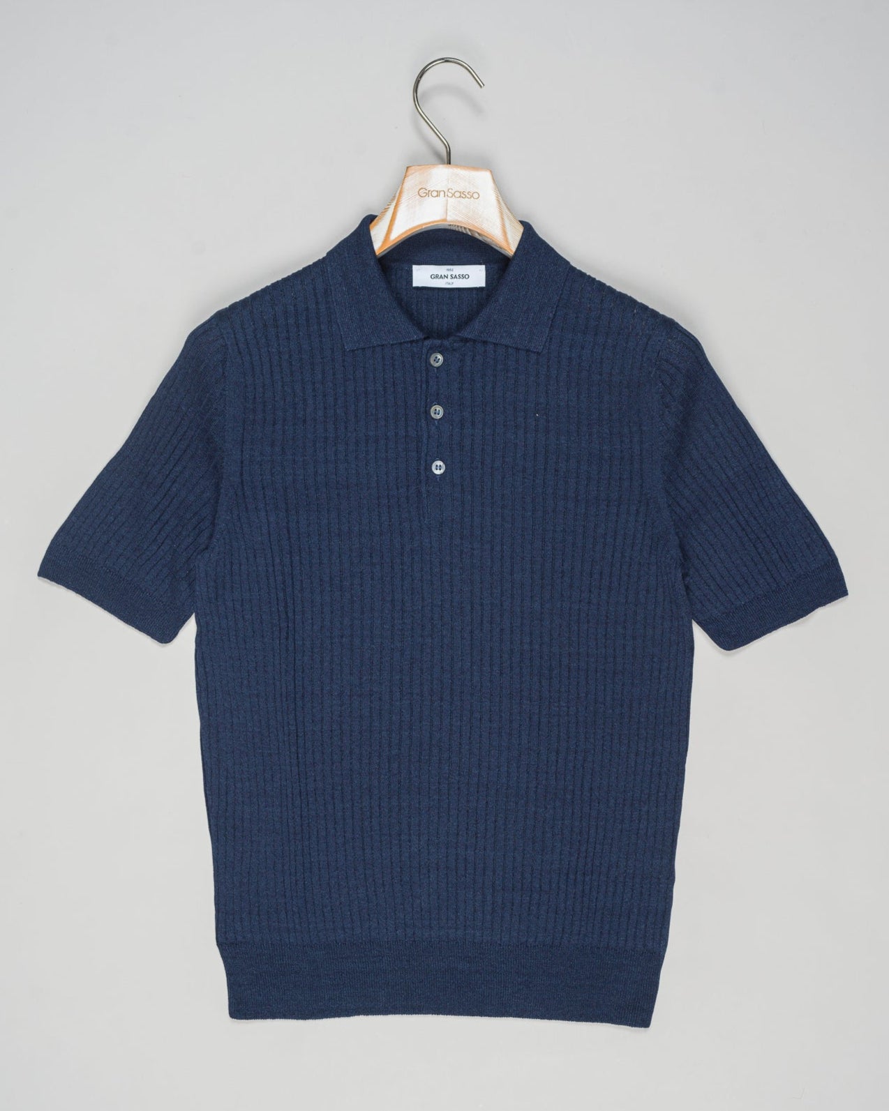 Composition: 68% Linen 32% Cotton
Color: 598 / Blue
Article: 57118 / 18641
Made in Italy