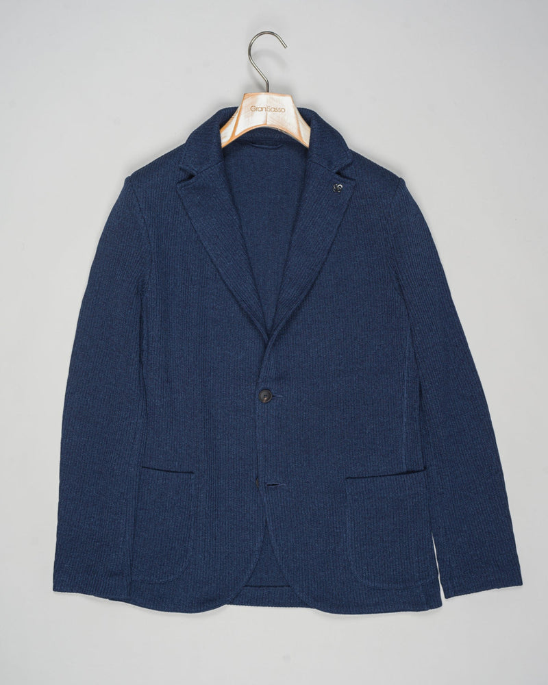 


Composition: 68% Linen 32% Cotton
Color: 598 / Navy
Article: 57156 / 18652
Made in Italy