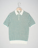 Short sleeve polo shirt in cotton from G.R.P. Firenze.
Composition: 60% Cotton 40% Linen
Short Sleeves
3 Buttons
Article: TEC J2 PSSIcoi
Color: Ecru-Orange-Oil