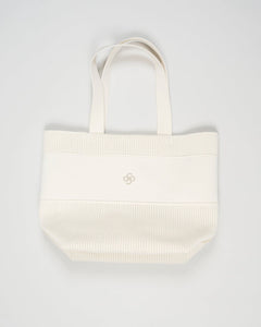 


Composition: 55% Polyester 20% Spandex 25% Nylon
Color: 006 / White
Article: 64130 / 90050
Made in Italy
