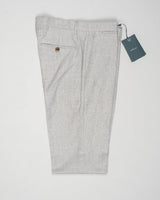 Composition: 51% Virgin wool(natural stretch) 44% Cotton 5% Silk
Model: Vulcano23
Article: gb1678
Color: Desert
Made in Martina France, Puglia, Italy Berwich Birdseye Trousers / Desert