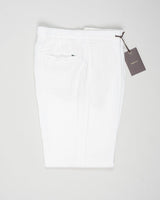 Composition: 100% Linen
Model: chiaia long-GD
Article: dg0270
Color: Panna 00
Made in Martina France, Puglia, Italy Berwich Single Pleat Linen Trousers / Panna
