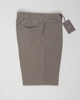Composition: 100% Linen
Model: chiaia long-GD
Article: dg0270
Color: Fango 480
Made in Martina France, Puglia, Italy Berwich Single Pleat Linen Trousers / Fango