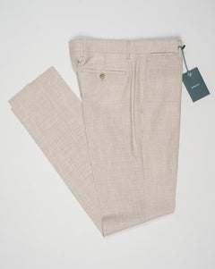Fabric: Loro Piana Summertime: 71% Virgin wool natural stretch 15% Silk 14% Linen
Model: Vulcano195
Article: lp184u
Color: Beige
Made in Martina France, Puglia, Italy Berwich Loro Piana Summertime Trousers / Beige