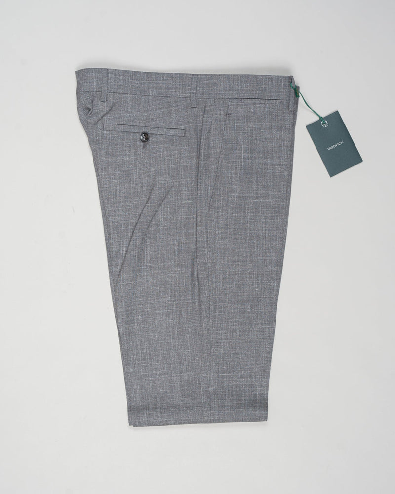 Fabric: Loro Piana Summertime: 71% Virgin wool natural stretch 15% Silk 14% Linen
Model: Vulcano195
Article: lp184u
Color: Grey
Made in Martina France, Puglia, Italy&nbsp;