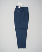 Article: 325118
Color: Blue / 11
Composition: 100% Linen
Pleated front
Slanted side pockets
Beltloops

Made in Naples, Italy 