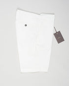 Model: ber_muda elax-GD
Article: ts0001x
Composition: 98% Cotton, 2% Elastane
Color: Panna
Made in Martina Franca, Italy Berwich Garment Dyed Cotton Shorts / Panna