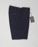 Model: ber_muda elax-GD
Article: ts0001x
Composition:&nbsp;98% Cotton, 2% Elastane
Color: Navy
Made in Martina Franca, Italy Berwich Garment Dyed Cotton Shorts / Navy