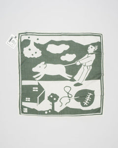 

Composition: 60% Wool 20% Silk 20% Cashmere

Size: 60x60
Article: MAX 15 FLDLS24U
Color: Green