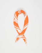

Composition: 60% Wool 20% Silk 20% Cashmere

Size: 60x60
Article: MAX 15 FLDLS39U
Color: Orange