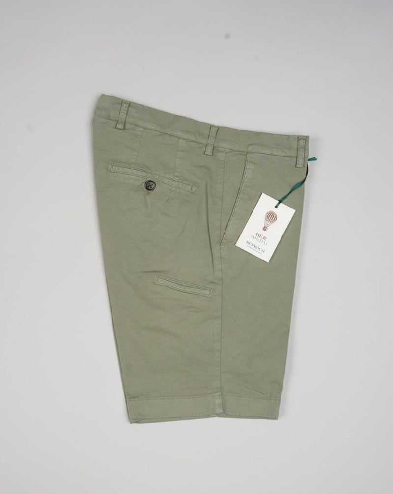 Berwich Bermuda Cotton Shorts / Verde