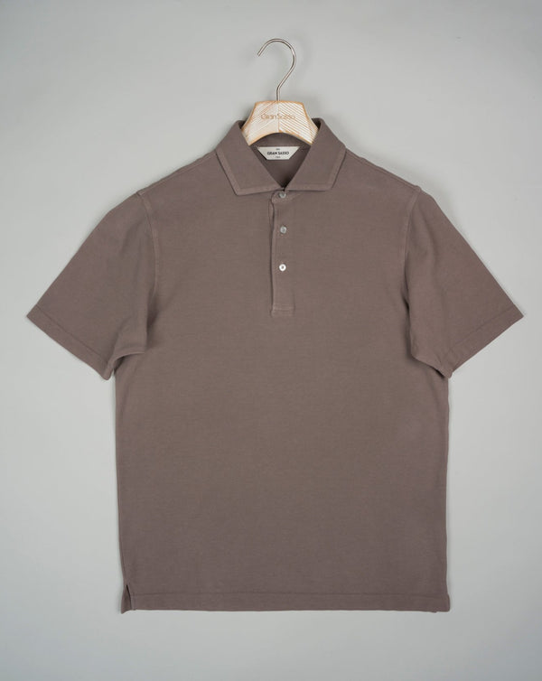 Gran Sasso Vintage Cotton Polo Shirt. Garment dyed to achieve a nice lively color and soft hand touch. Art. 60103/79047 Col. 160 / Light Brown 100% Cotton