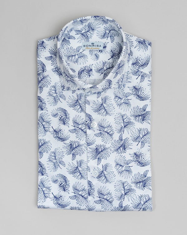 Jersey shirts are very comfortable and this shirt makes no exemption. It looks like dress shirt and feels like knitwear. We think this kind of garments represent modern tailoring very well. They honor classic styles and lines, but they are made to be super comfortable and practical.  100% Cotton Color: 01 White/Blue Made in Italy 