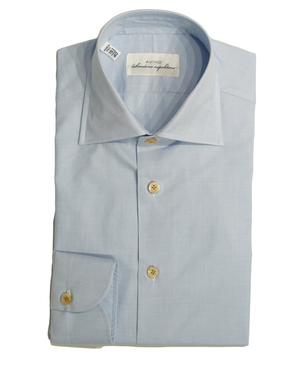 Avino shirt with tone on tone glen check pattern.Tailored fit. This means between slim and classic fit Fits true to the size. If in doubt of your size, please contact us HERE Poplin weave 100% cotton Semi spread collar Single, rounder cuff D2019/5900 Made in Italy