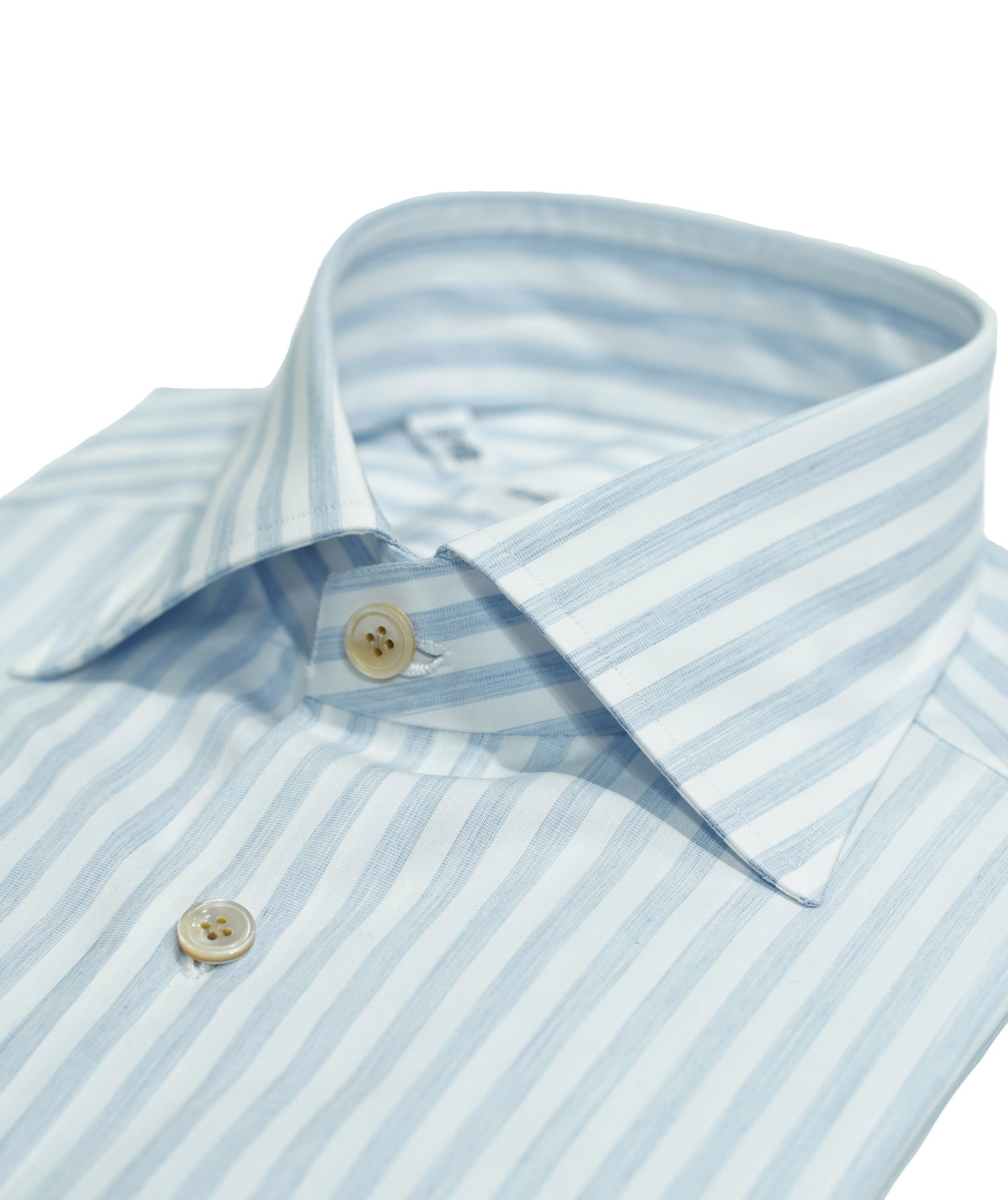 Avino shirts are hand made ready to wear shirts. They feature &nbsp;eight beautifully hand crafted points. Hand attached collar and buttons, hand stitched button holes and armholes to mention a few. All this combined with&nbsp;quality fabrics make up a superior shirt.

These are truly great shirts. We have seen a lot of shirts along the way and Avino stole our hearts straight away.&nbsp;Love on first try.


Tailored fit. This means between slim and classic fit
Fits true to the size. If in doubt of your size