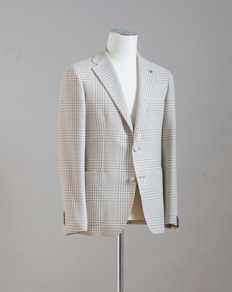 Tagliatore Wool & Cotton Glencheck Jacket. Bold checks, but very sophisticated color way. Beautiful to combine with variations of browns and grays. 55% wool & 45% cotton Mod. 1SMC22K Col. A1265 Cream & Taupe Made in Martina Franca, Italy