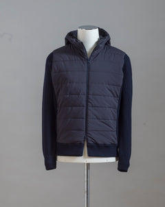  Gran Sasso Rain Wool zippered hoodie with nylon front. Rain wool water-repellent treatment makes this garments water repellent.   Fibres of the garment has been treated with TEFLON™ fabric protector applied by Zegna Baruffa Lane Borgosesia Full Zip closure Removable hood Ribbed hem and cuffs Article: 23177/24613 Colore: 598 / Dark Blue Made in Italy