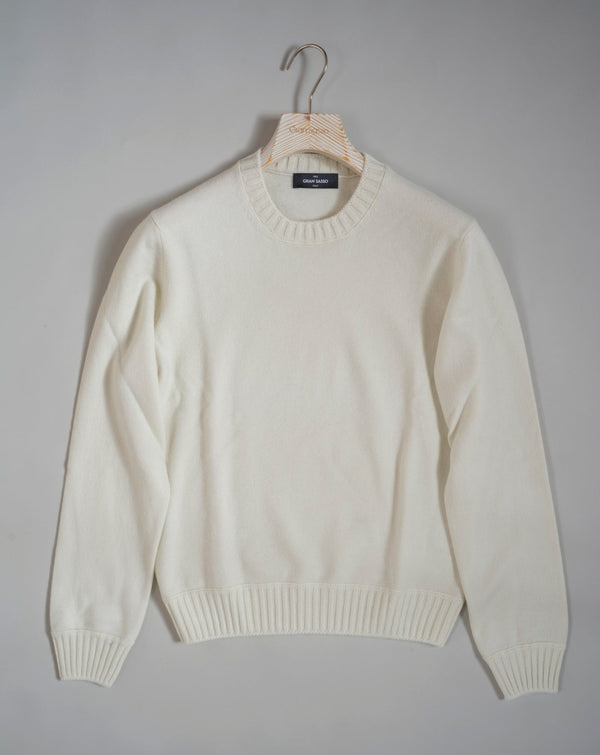 Gran Sasso heavy crew neck made of felted cashmere. Felting gives this garment strong and extremely rich feel. Heavy rib on neck, cuffs and hem for a slightly more casual look.  Art.  57106/20201 Felted Cashmere Col. 004 / Off White 100% Cashmere Made in Italy 