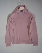 Hooded stitch sweater in Super Geelong wool. A sporty garment that you can match with jeans for an urban look or with jogging-style trousers for a sporty and refined outfit. Geelong wool has as soft touch as cashmere, yet it is remarkably durable. One of the best wool qualities you can find.  Hooded Sweater 100% Wool  Ribbed hem and cuffs Article:  24171/25024 Colore: 207 / Dusty Rosa Made in Italy