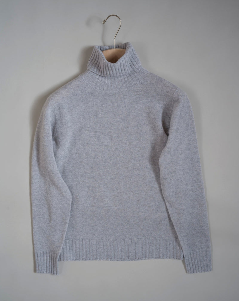 Chunky but light Wool & Cashmere Roll Neck Knit by Altea. Art. 2261212 Col. 23 / Light Grey 85% Wool 15% Cashmere Made in Italy