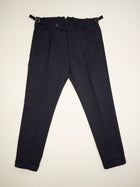 Berwich model Retro pants with 1 pleat in front and side adjusters. Very up-to-date and comfortable carrot model; nicely roomy upper part and slim in the bottom. Color: Navy Model: Retro Article: sb1201 Made in Martina Franca, Italy