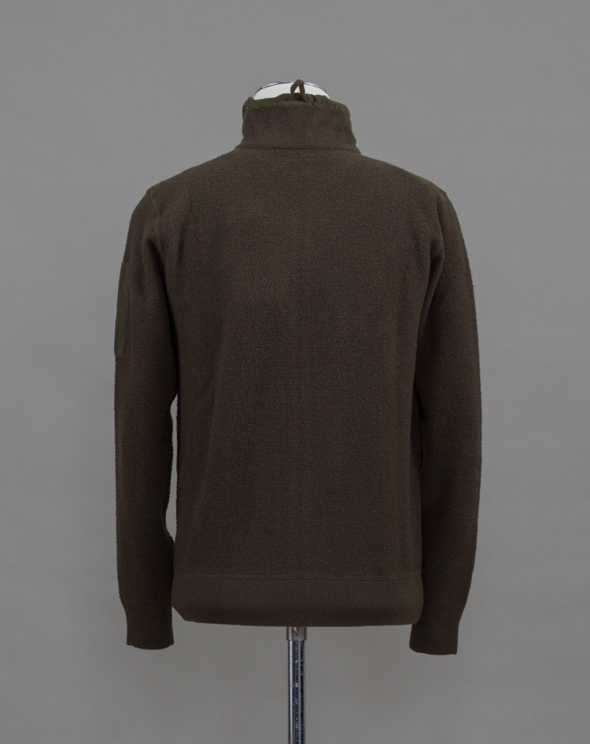 Art. 13CMKN281A 005504M Col. 103 / Gauze White Main fabric: 80% Wool, 20% Polyamide / Nylon Secondary fabric: 100% Polyamide / Nylon C.P. Company Knit Lambswool Cardigan / Ivy Green