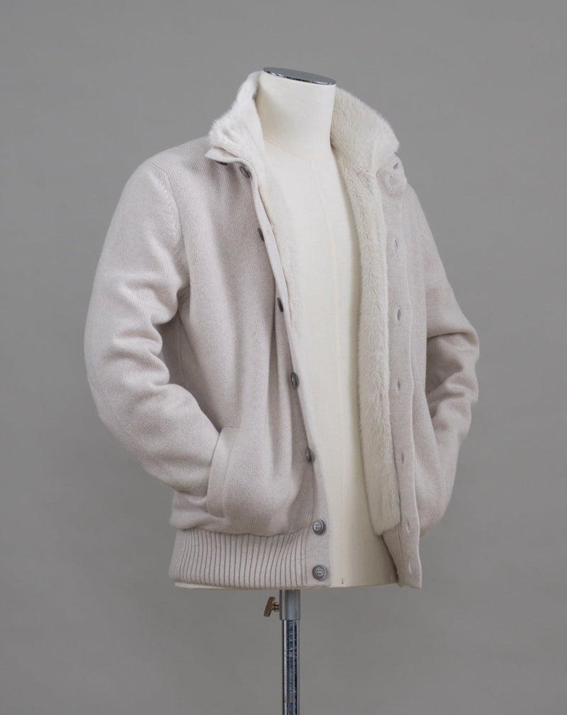 Art. 23187 / 15558 Col. 113 / Off-White Outside: 100% Cashmere Inside: Eco Fur (Rabbit) Gran Sasso Cashmere Gardigan With Rabbit Fur / Off-White