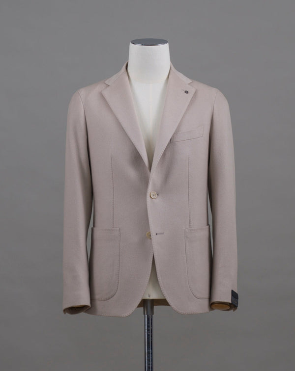 Unconstructed and unlined Cashmere jacket from Tagliatore. 100% Cashmere Mod. 1SMC22K Col. T5070/ Light Beige Made in Martina Franca, Italy