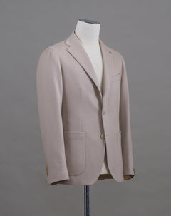Unconstructed and unlined Cashmere jacket from Tagliatore. 100% Cashmere Mod. 1SMC22K Col. T5070/ Light Beige Made in Martina Franca, Italy