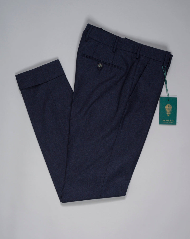 Slim fit Fits true to the size. If in doubt of your size, please contact us here 100% Virgin Wool Natural Stretch Color:  Navy Button closure with zippered fly Slanted front pockets and two back pockets Model: Morello  Article: vb1504 Made in Martina Franca, Italy