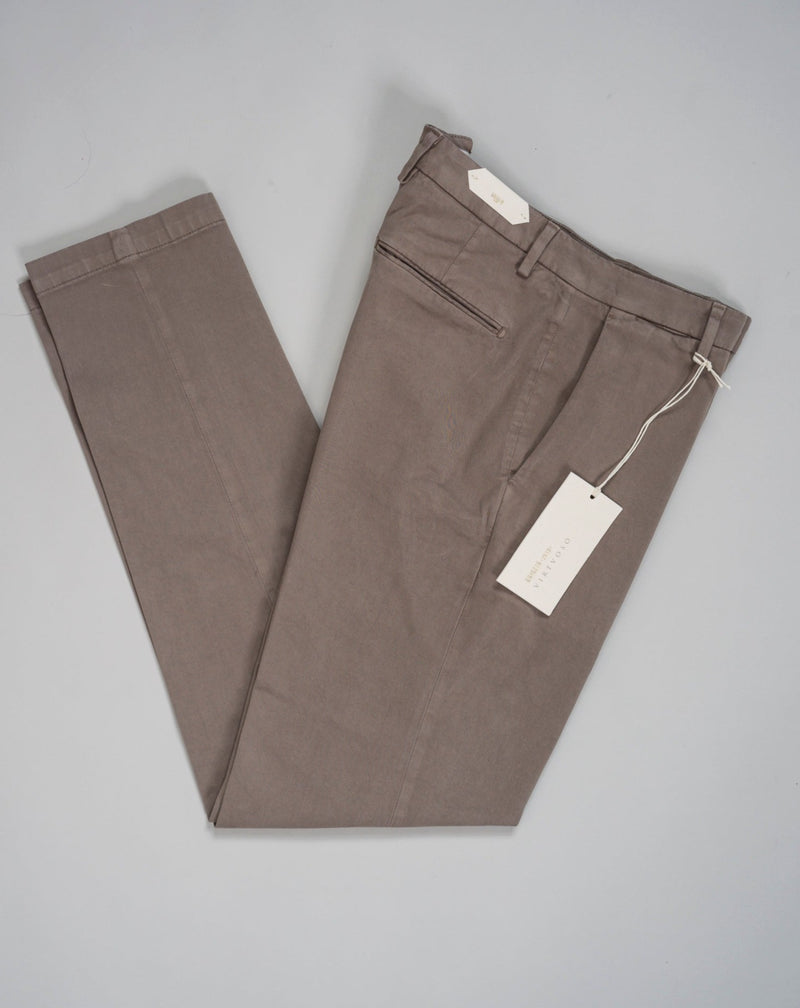 Mod. BG03V Art. 422055 Col. 36 / Taupe 97% Cotton 3% Elastan    Briglia Garment Dyed Cotton Chinos / Taupe