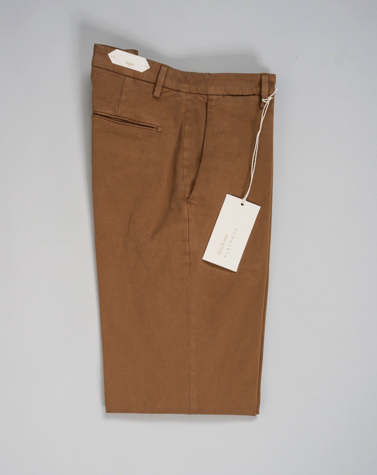 Mod. BG03V Art. 422055 Col. 83 / Tobacco 97% Cotton 3% Elastan  Briglia Garment Dyed Cotton Chinos / Tobacco