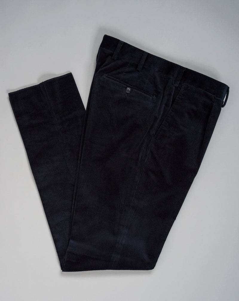 98% Cotton 2% Elastan Mod. B1P Art. TW22028R Col. Midnight Blue / 6650 De Petrillo Corduroy Trousers / Midnight Blue