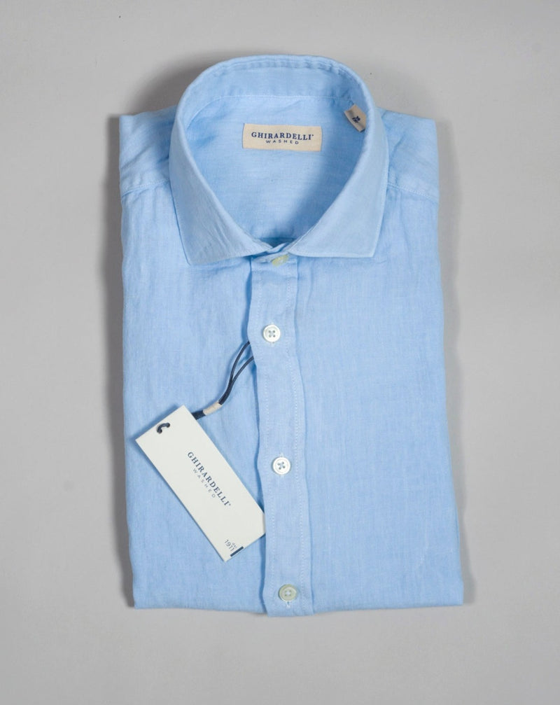 Light blue long sleeved linen shirt from Ghirardelli. Washed to give the garment soft touch and relaxed look.  Composition: 100% Linen Color: Light Blue Long sleeves Removable collar bones