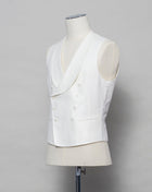 Composition: 56% Linen 44% Cotton Modello: BEN/F PE Color: EX848 / White Double-breasted Wide shawl lapel Jet pockets Made in Martina Franca, Italy Tagliatore Double-Breasted Shawl Waistcoat / White