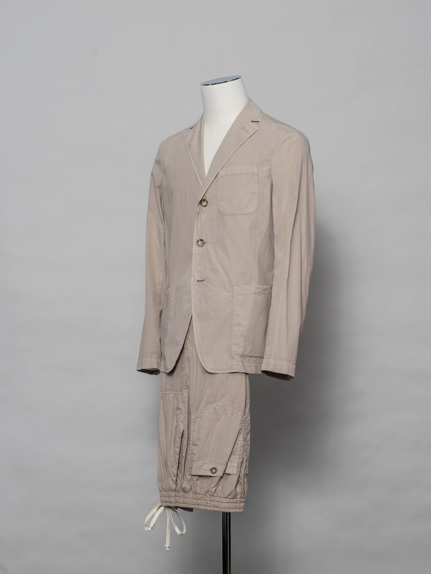 Altea Unconstructed Lightweight Shirt Jacket / Beige 3 Patch pocekts Side vents Article: 2352012 Color: Beige / 32 64% Lyocell 33% Cotton 3% Elastan Made in Italy Please Note: Jacket and Pants are sold separately.