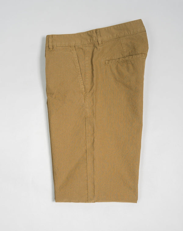 Model: Fairway Pants Article: COF CO08 P17 Color: 811 / Mustard 76% Cotton 24% Linen Made in Veneto, Italy Can be combined with a C.O.F. Brewer Jacket to make a suit C.O.F. Studio Cotton & Linen Fairway Pants / Mustard