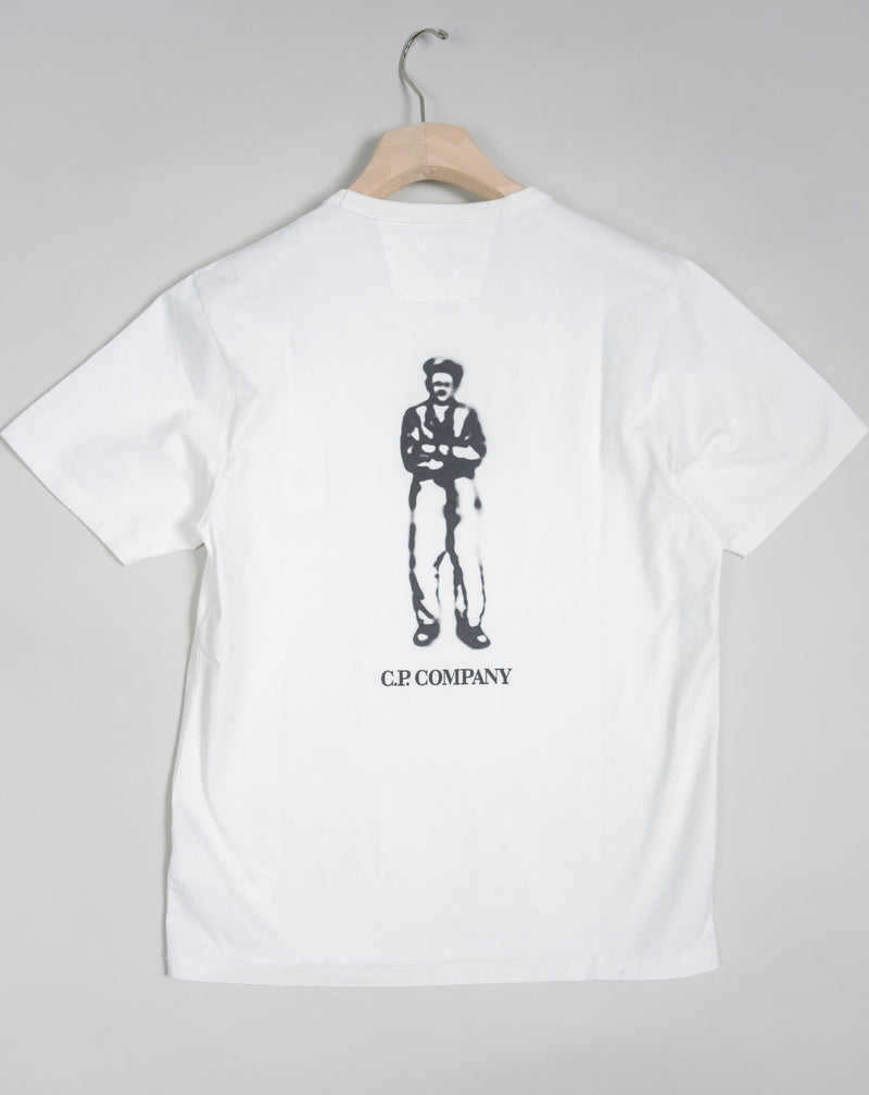 Crew neck T-shirt in a releaxed fit, featuring a graphic British Sailor print on both the front and the reverse. Crafted from mercerized cotton jersey for a reinforced fit that responds more intensely to the garment dyeing process, for an increased chromatic depth throughout the piece.  TS155A6499W Col 103 White 