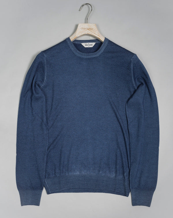 100% Merino wool Vintage wash / Garment Dyed Crew neck Art.   57167 28412 Col. Dusty BLue Made in Italy Gran Sasso Vintage Merino Crew Neck / Dusty Blue