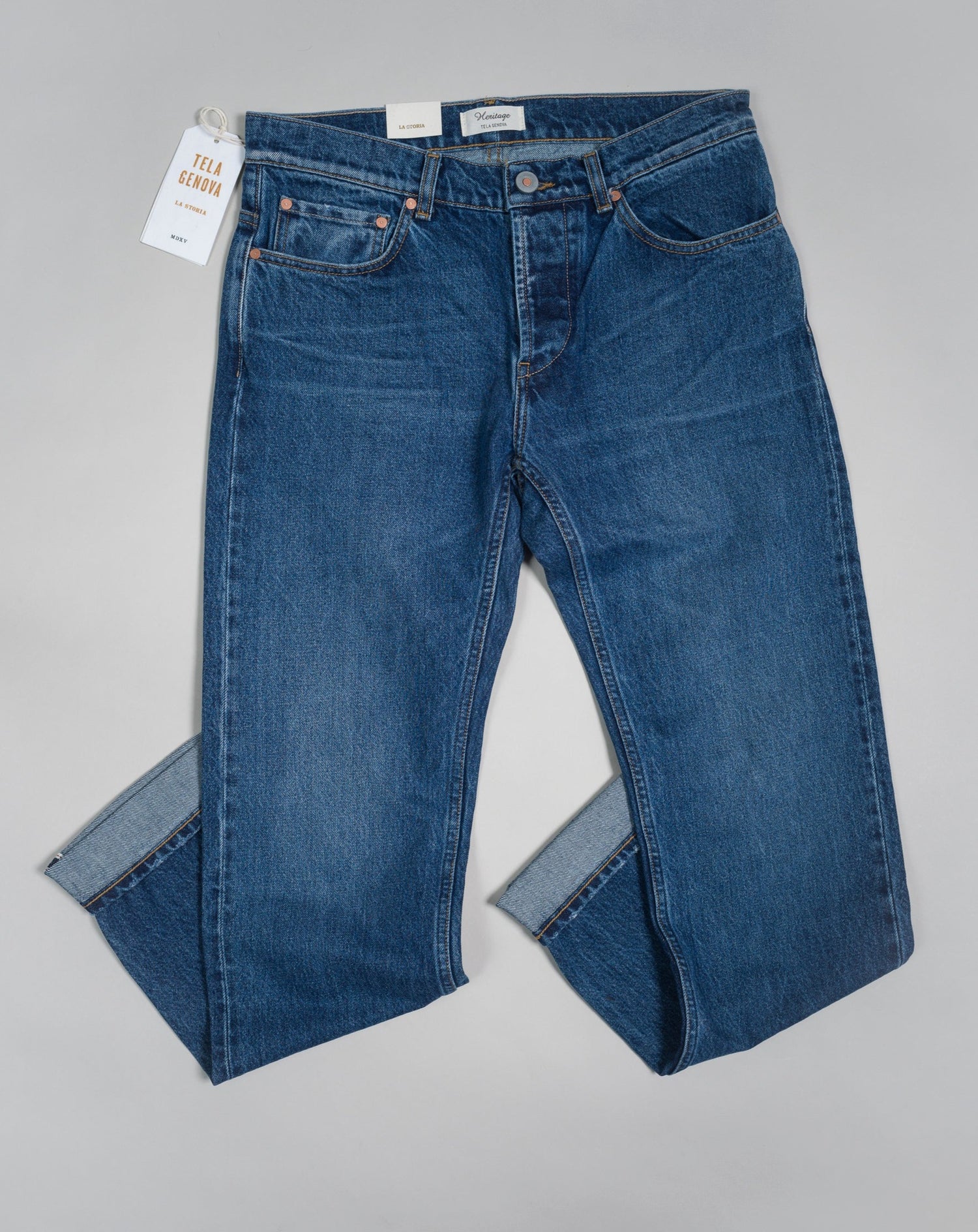Composition: 100% Cotton 5-Pocket Color: Washed Blue Model: Davide Article: D6-15606 Selvedge denim Made in Italy Tela Genova Selvedge Jeans / Washed Blue