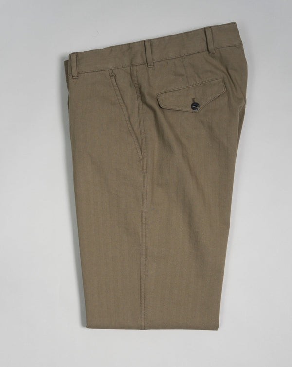 Composition: 100% Cotton Color: Khaki / 0761 Article: T50183 Made in Italy Caruso Herringbone Cotton Trousers / KhakiComposition: 100% Cotton Color: Khaki / 0761 Article: T50183 Made in Italy Caruso Herringbone Cotton Trousers / Khaki